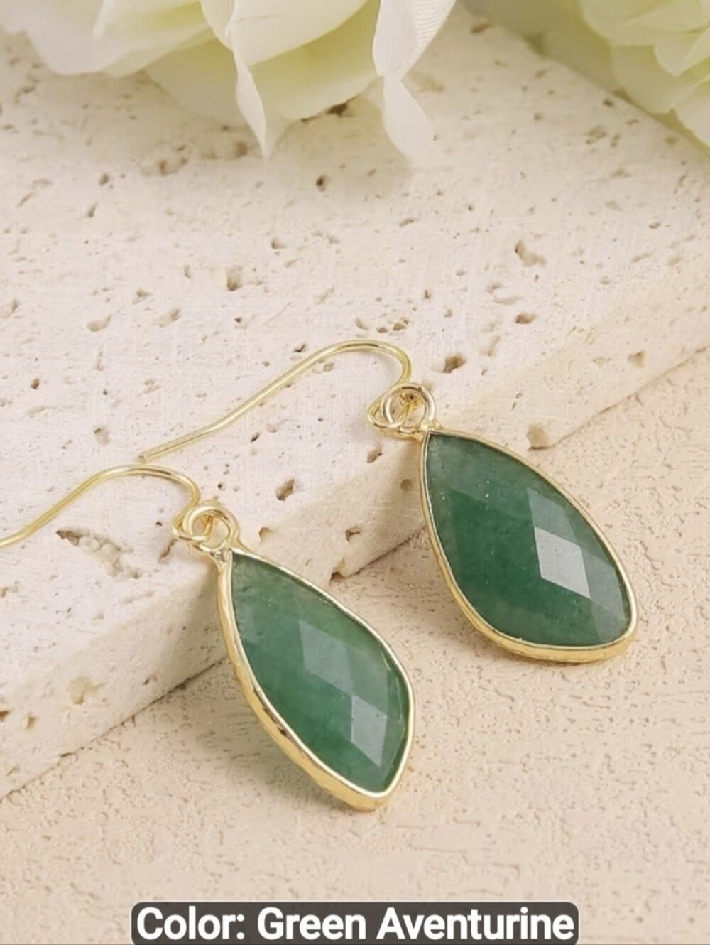 💚💚NEW💚💚 PRETTY!! Faceted Natural Stone GREEN AVENTURINE Dangle Earrings